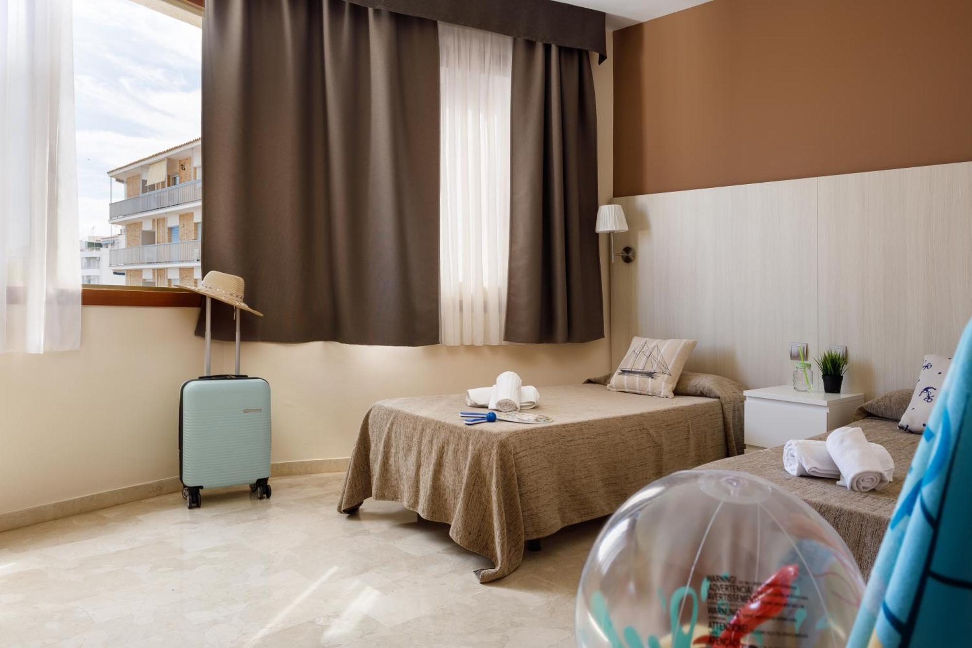 Hotel Alguer 라메틀라 데 마르 외부 사진