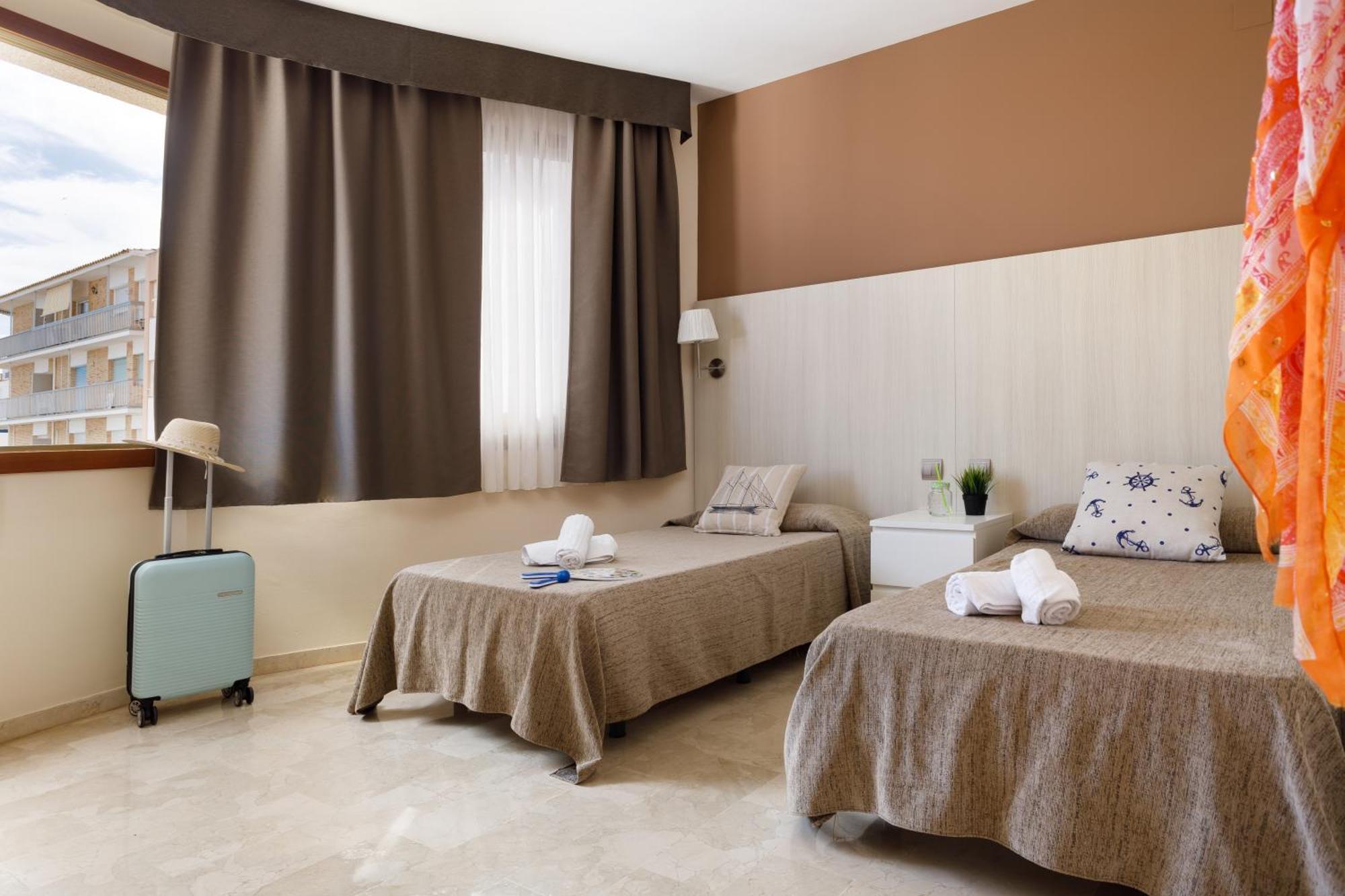 Hotel Alguer 라메틀라 데 마르 외부 사진