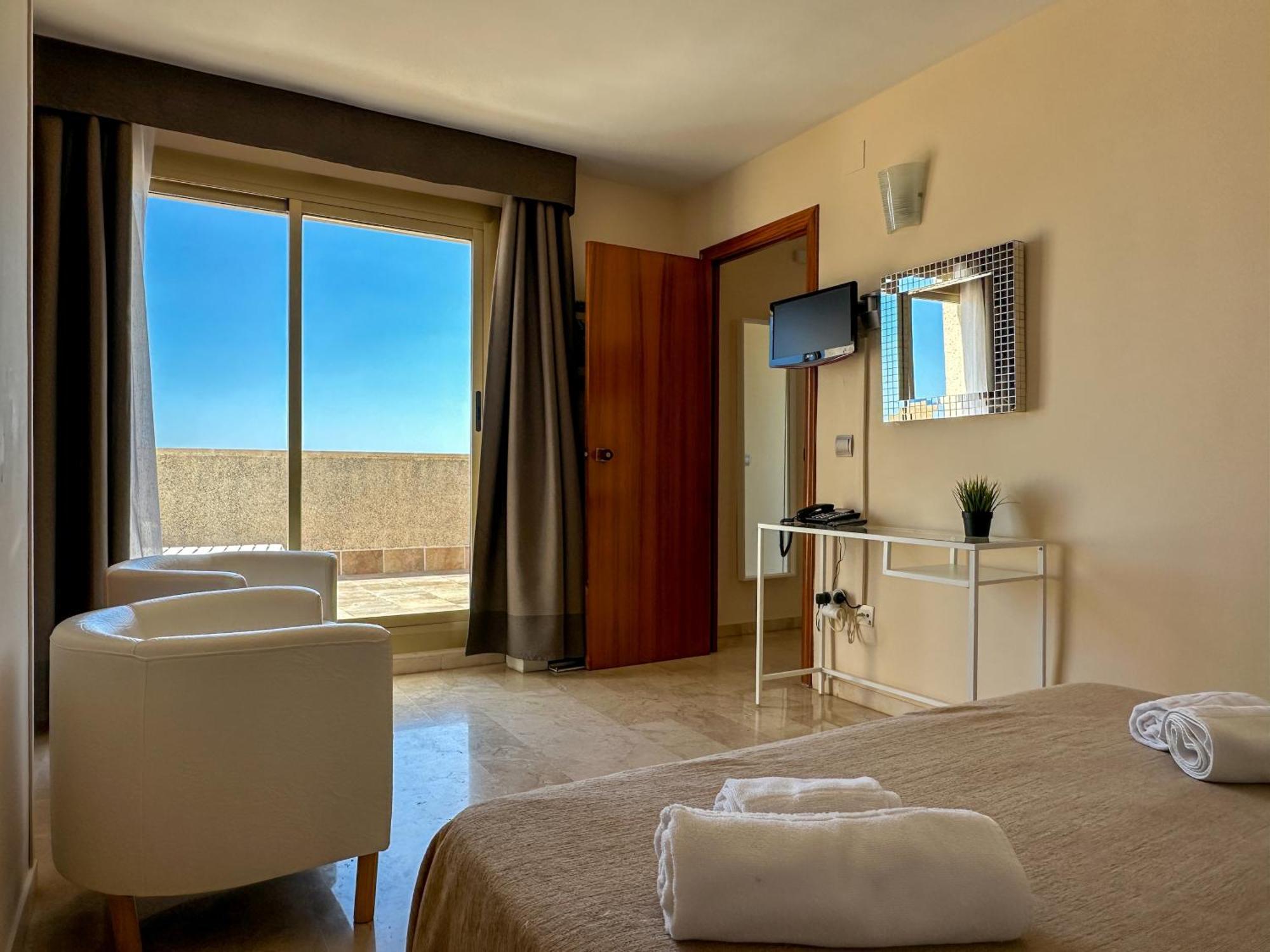 Hotel Alguer 라메틀라 데 마르 외부 사진